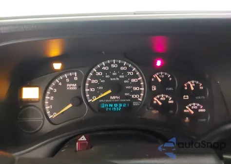 2001 Chevrolet Silverado 1500 Ls z USA, uszkodzony, nr VIN 2GCEC19T511144617